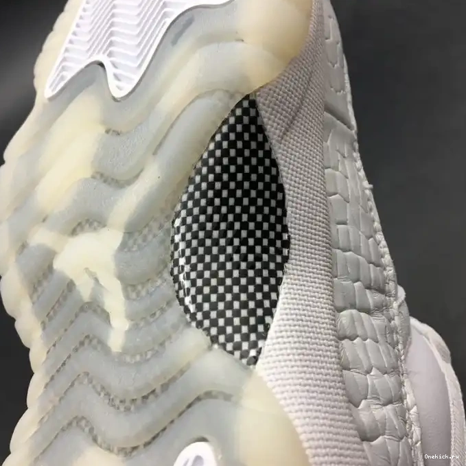One Kick 11 Air Frost Heiress 897331-100 Low Jordan White 0605